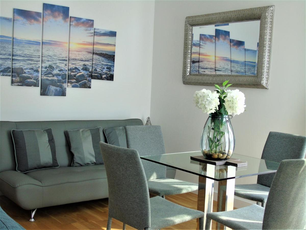 Seaview, Luxury Apartment, 2 Min Walk To Porth Beach Ньюки Экстерьер фото