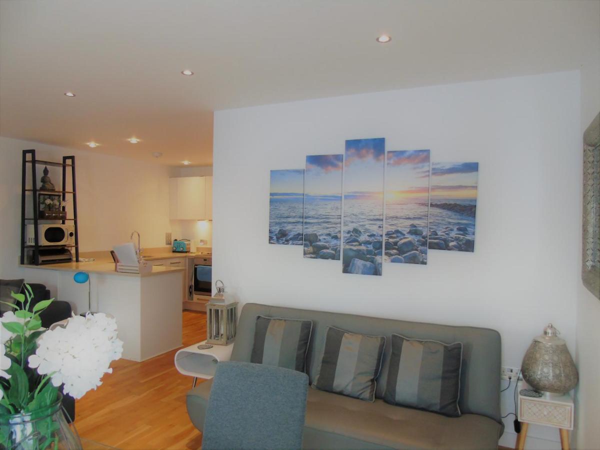 Seaview, Luxury Apartment, 2 Min Walk To Porth Beach Ньюки Экстерьер фото