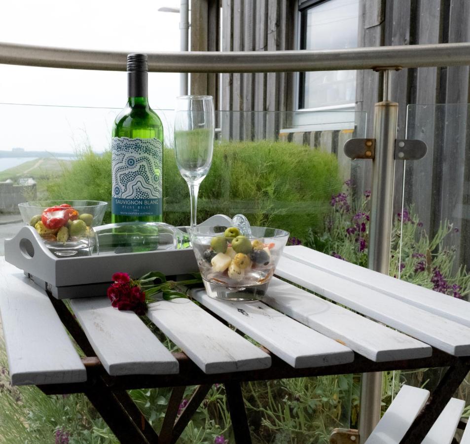 Seaview, Luxury Apartment, 2 Min Walk To Porth Beach Ньюки Экстерьер фото